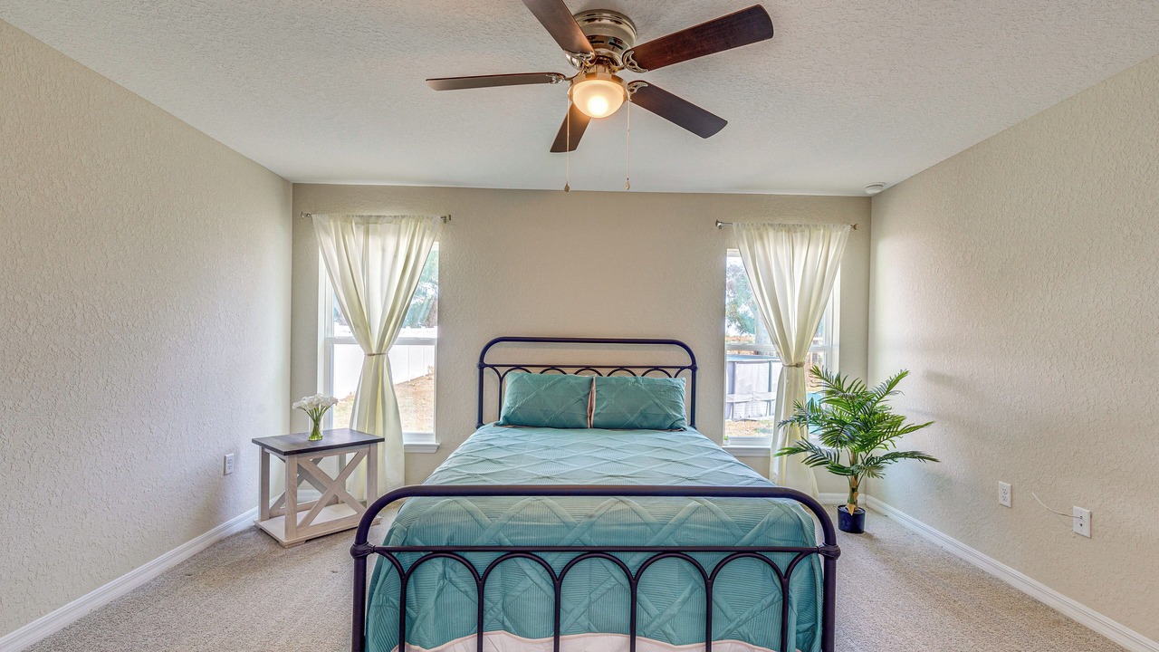 Photo of Bedroom in Dunnellon