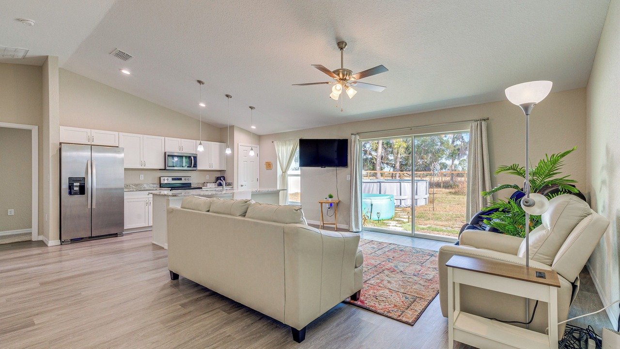 Photo of Livingroom in Dunnellon