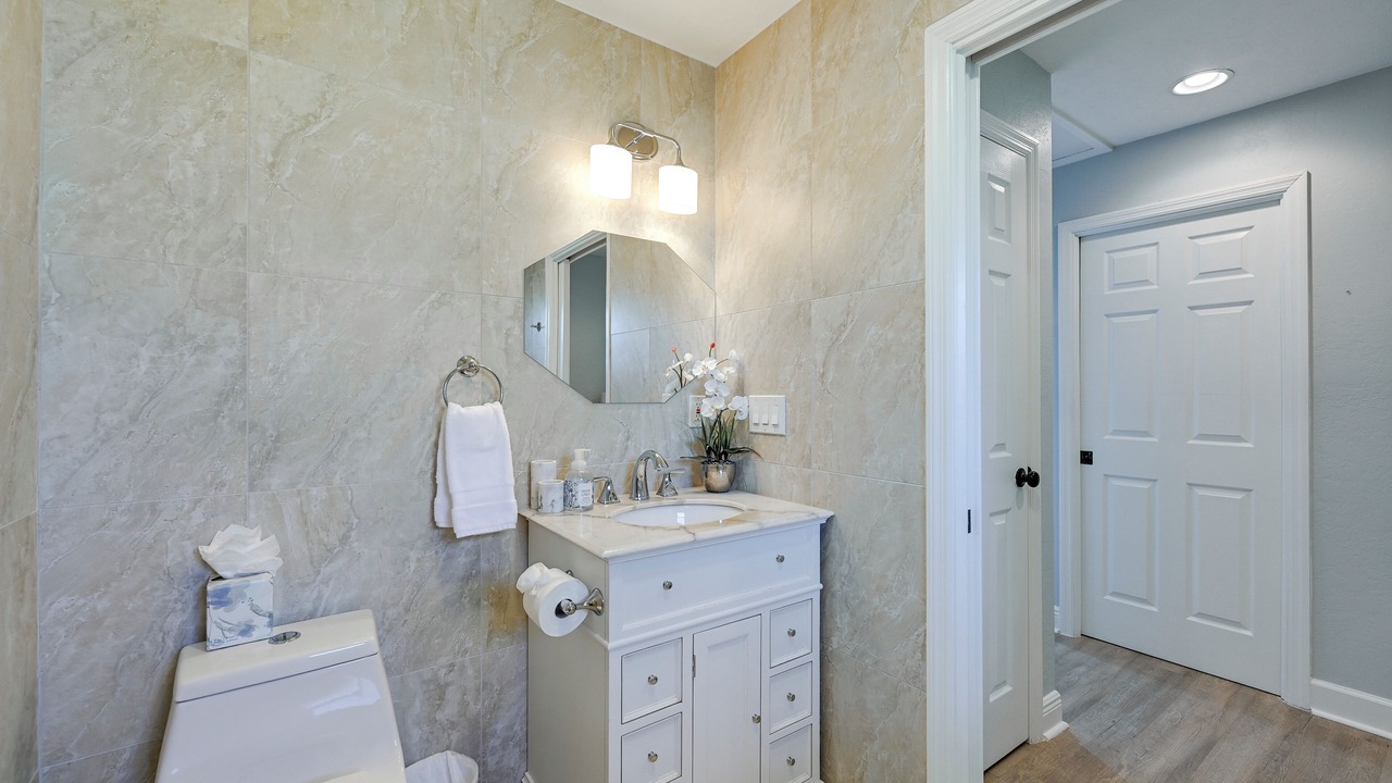 Photo of Bathroom in Palm River Estates