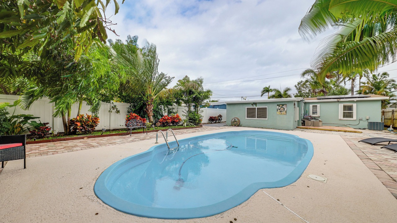 Photo of Outdoor in Lantana
