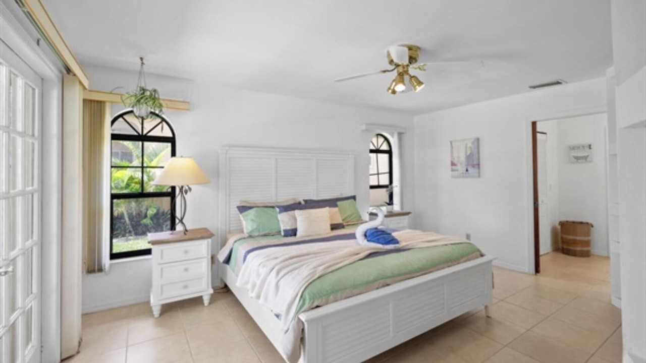 Photo of Bedroom in Eight Lakes