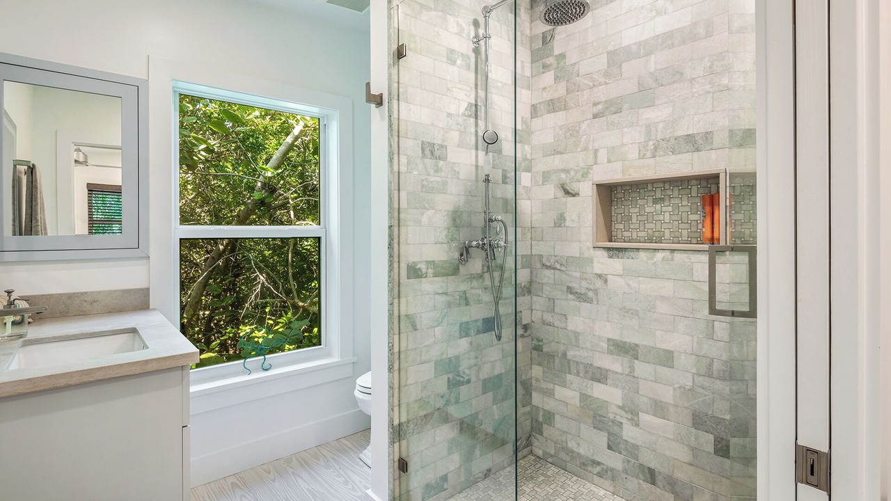 Photo of Bathroom in Little Torch Key