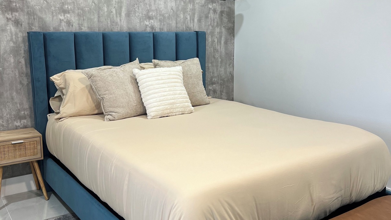 Photo of Bedroom in Riviera Beach