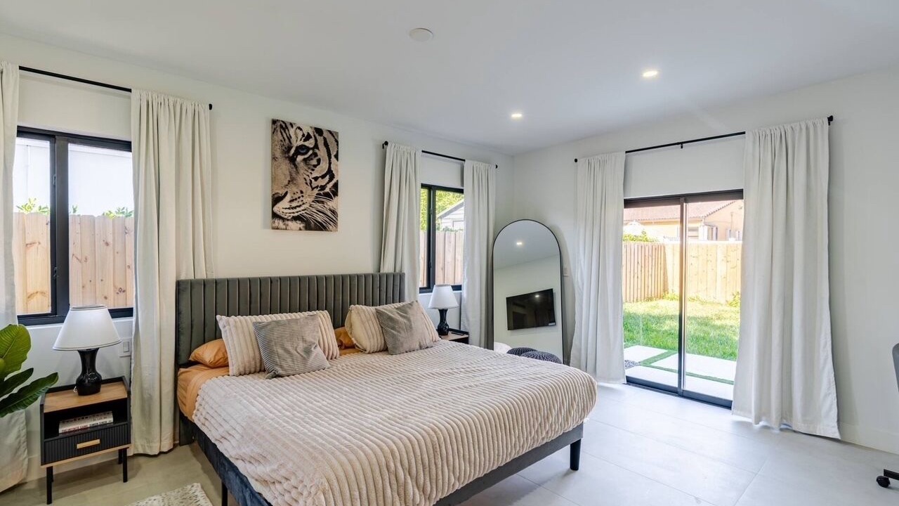 Photo of Bedroom in Coral Way