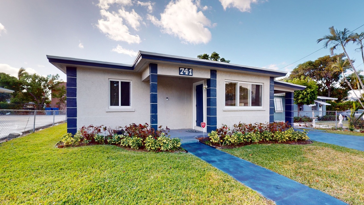 Photo of Outdoor in Riviera Beach