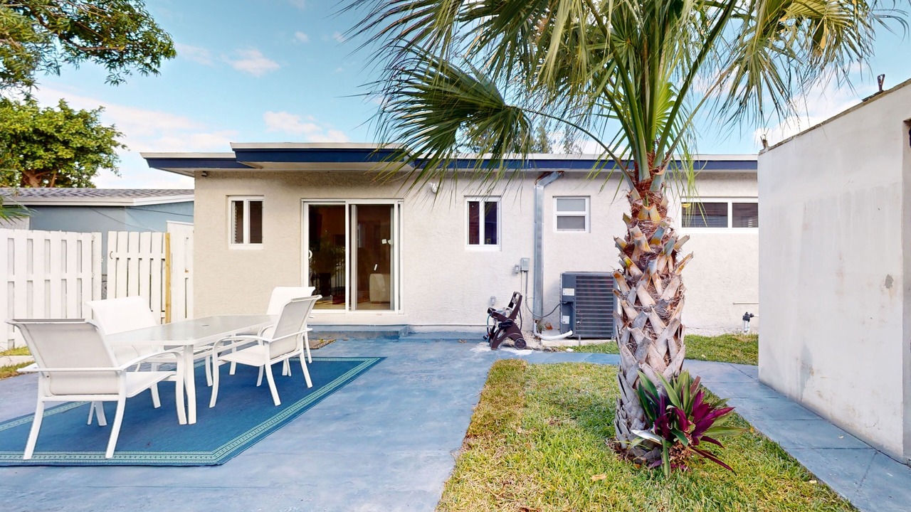 Photo of Outdoor in Riviera Beach