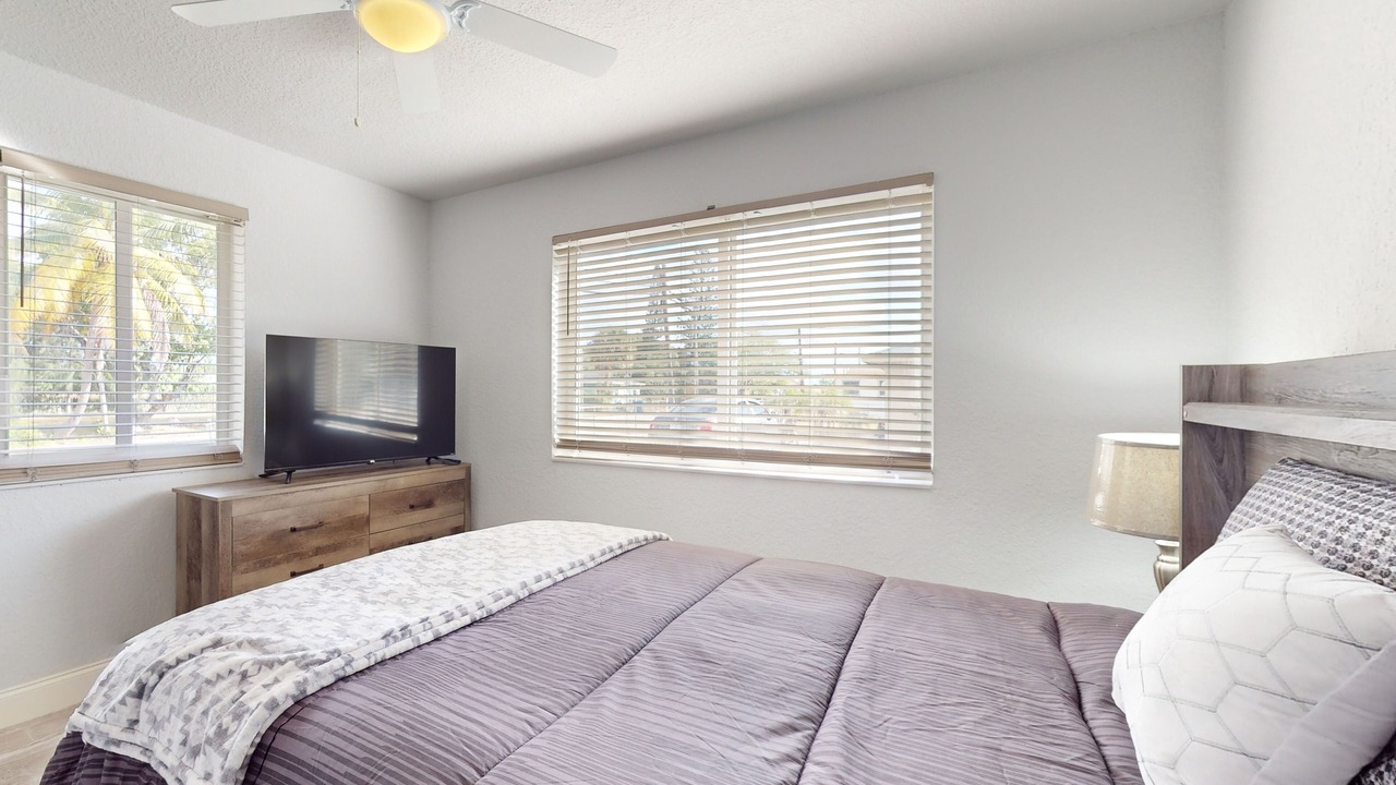 Photo of Bedroom in Riviera Beach