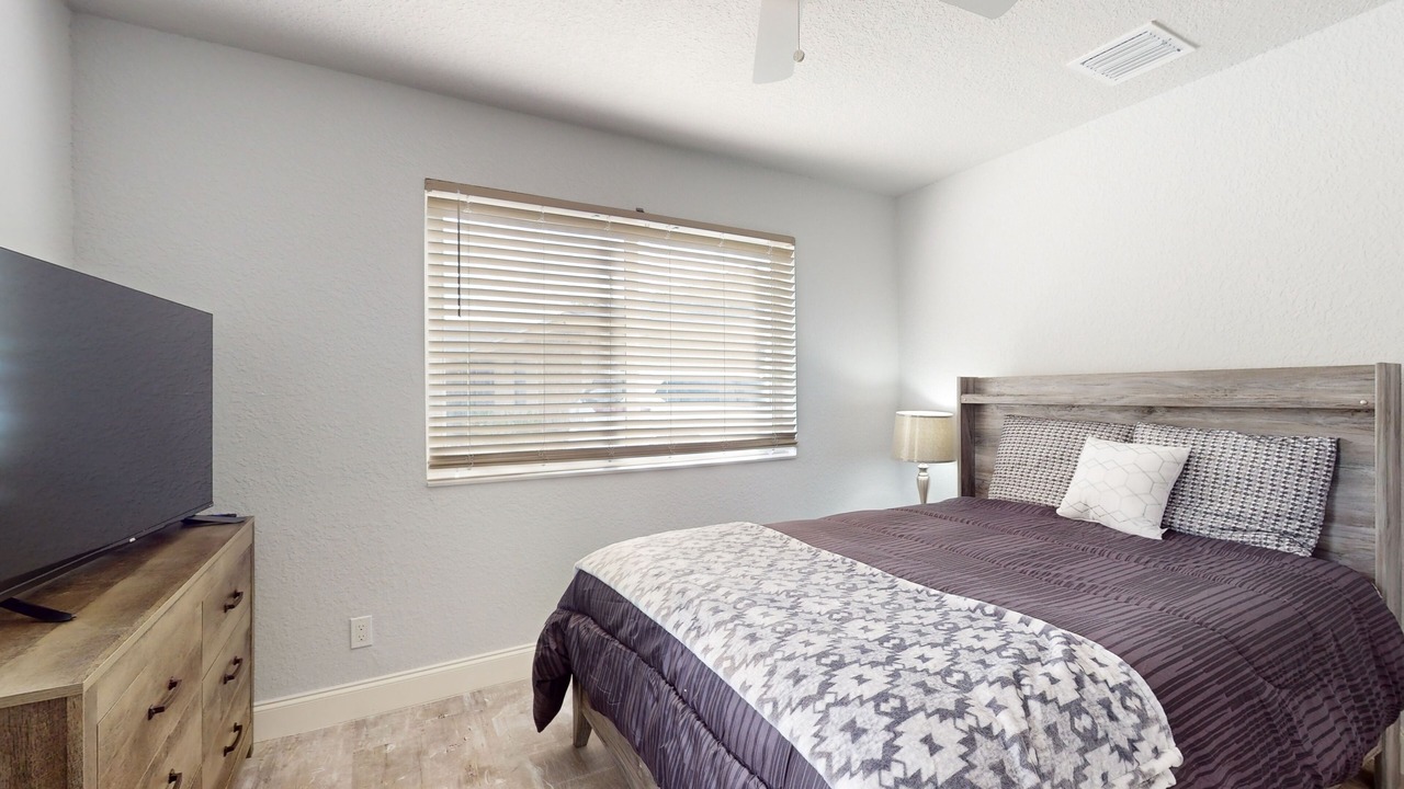 Photo of Bedroom in Riviera Beach