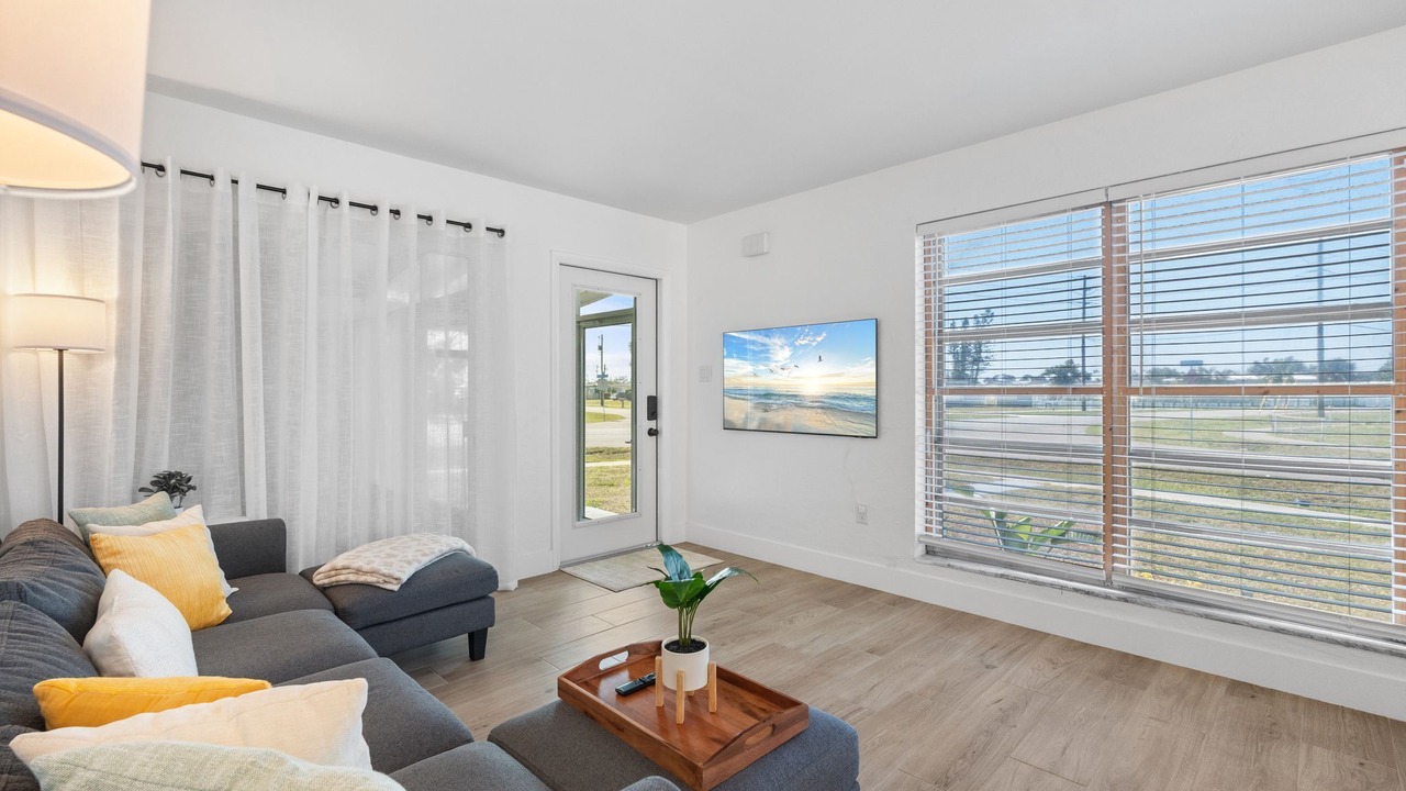 Photo of Livingroom in North Port