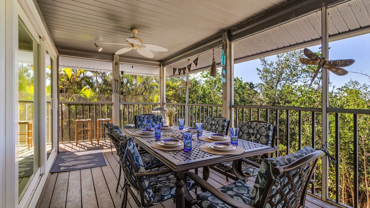 Photo of Outdoor in Mid Island