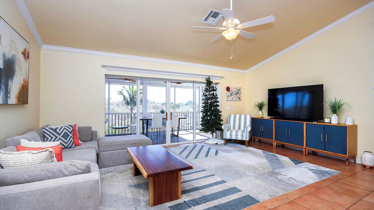 Photo of Livingroom in East Rocks