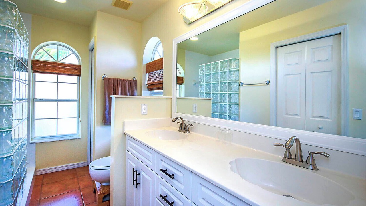 Photo of Bathroom in East Rocks