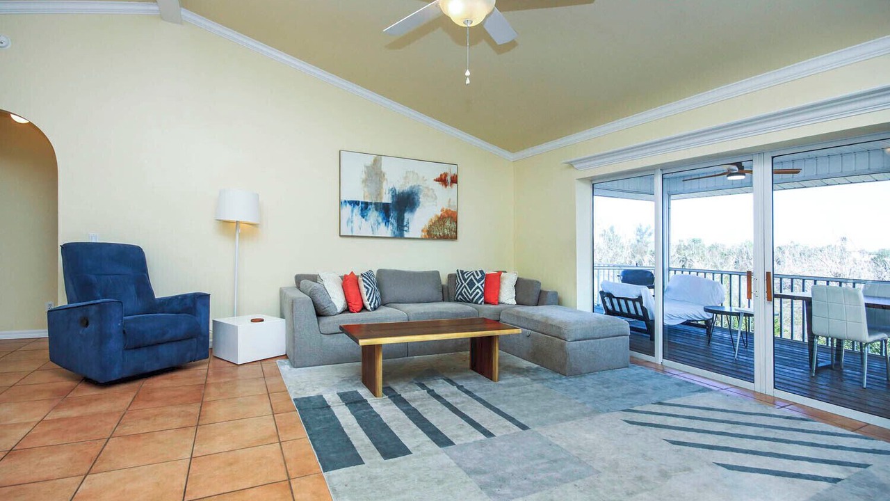 Photo of Livingroom in East Rocks