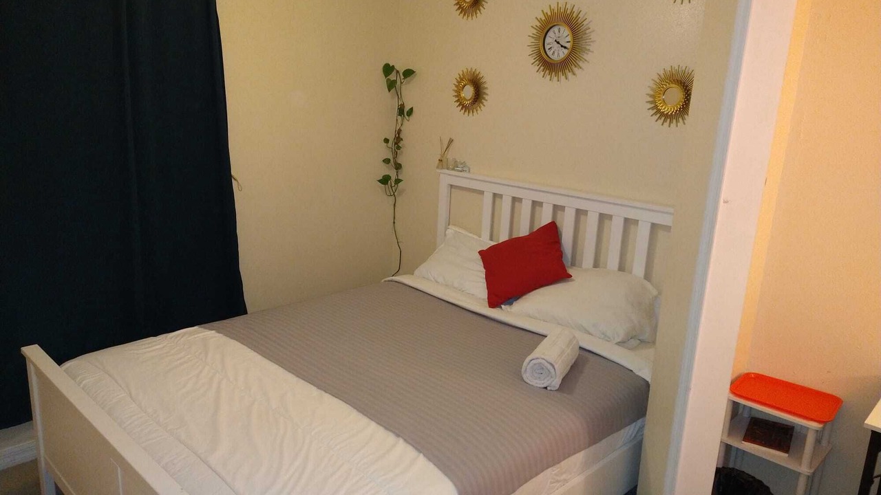 Photo of Bedroom in Northside