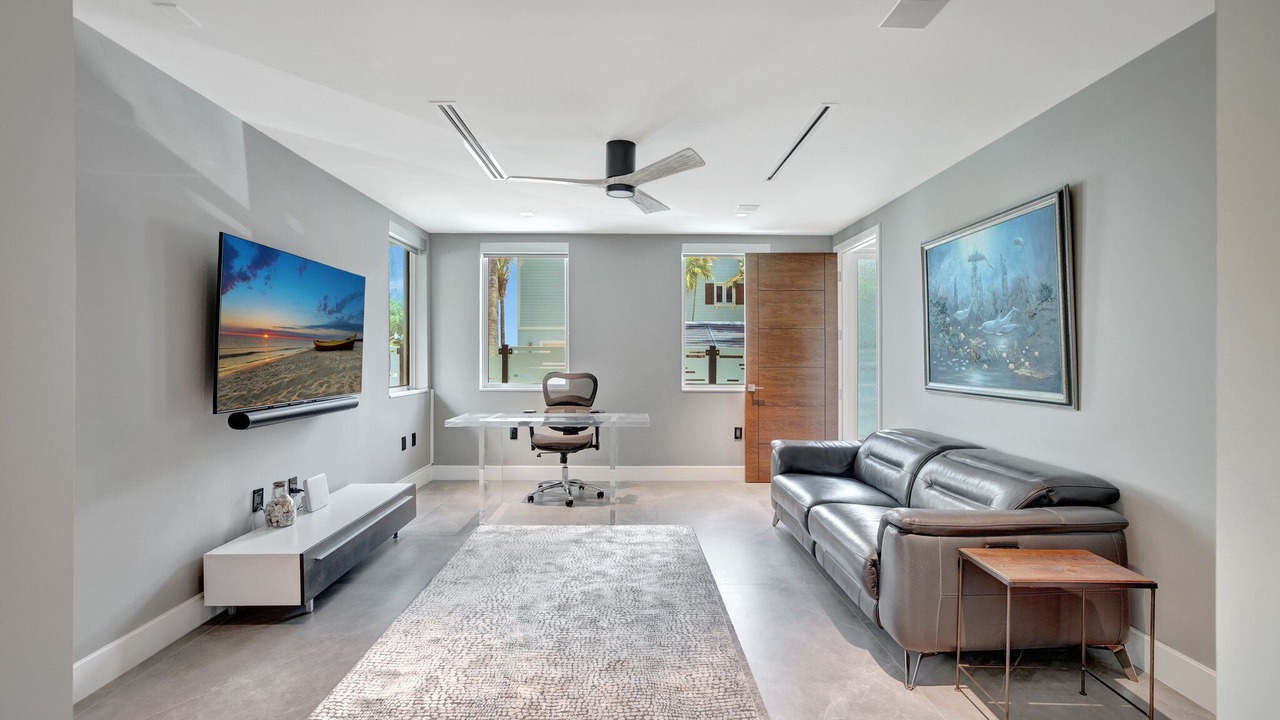 Photo of Livingroom in North Beach
