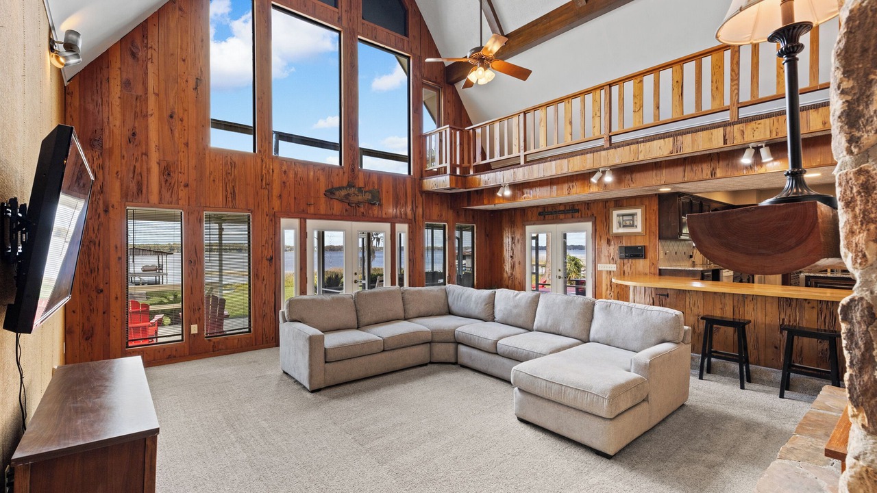 Photo of Livingroom in Hampton