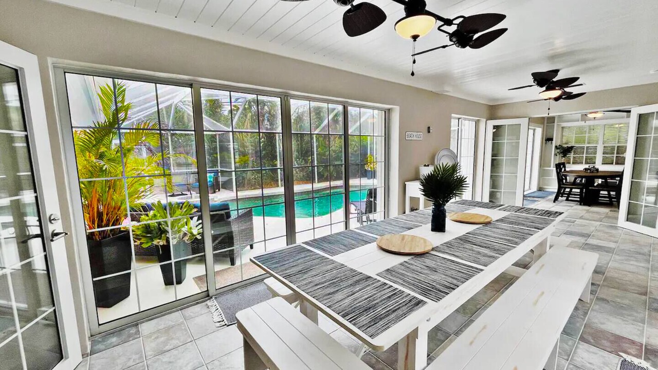 Photo of Livingroom in Venice Gardens