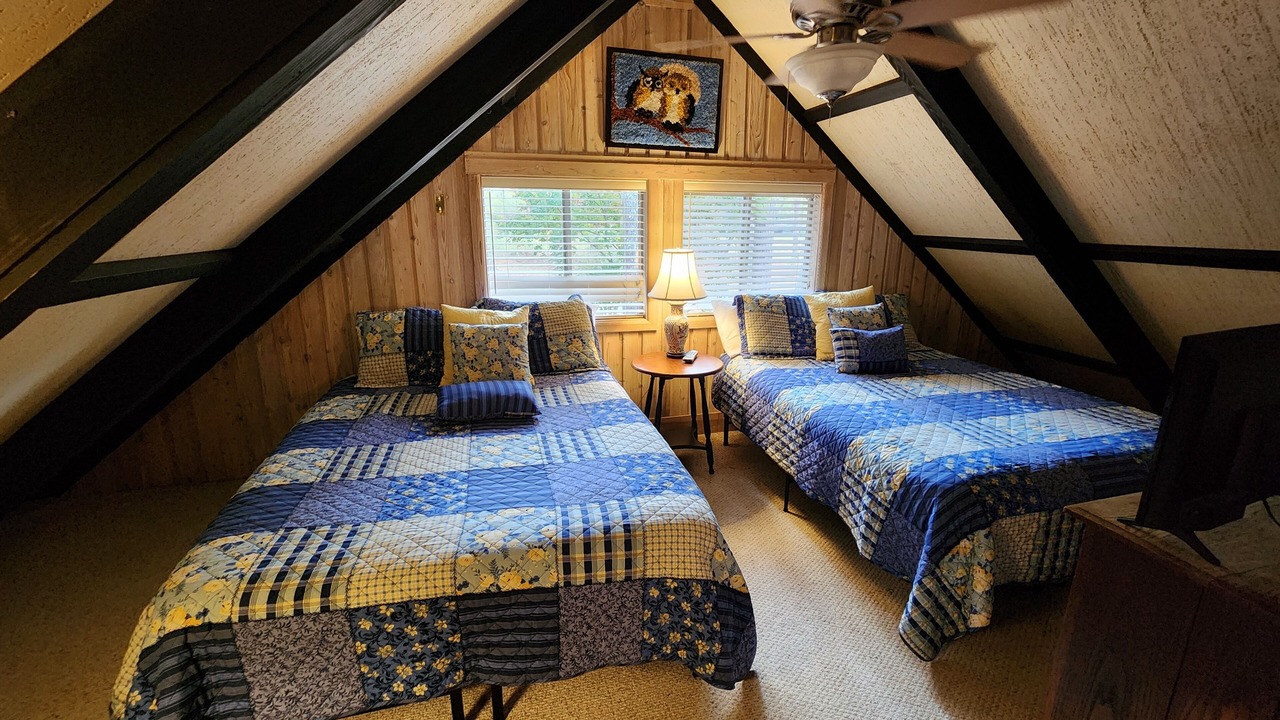Photo of Bedroom in Pine Mountain