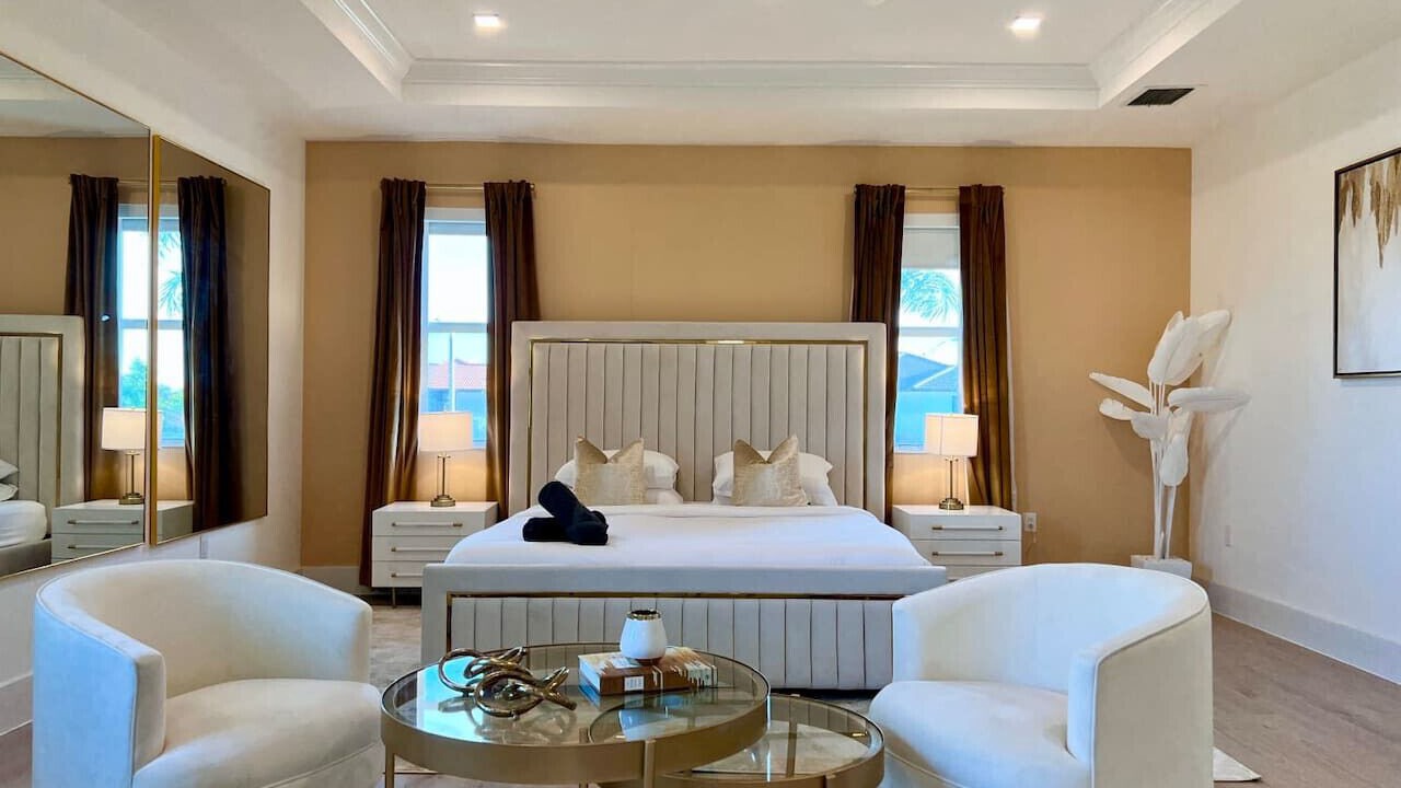 Photo of Bedroom in Ludlam