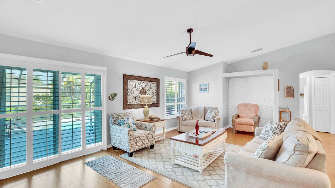 Photo of Livingroom in Sebastian Highlands