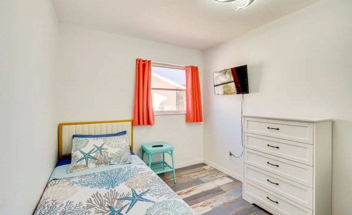 Photo of Bedroom in Matlacha