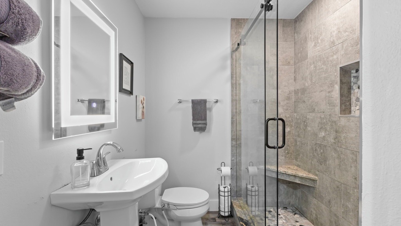 Photo of Bathroom in Jungle Terrace