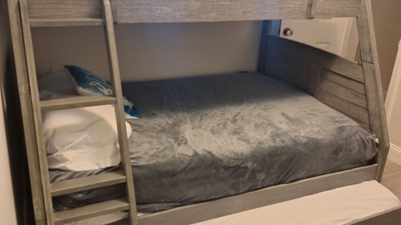 Photo of Bedroom in Cutler Bay