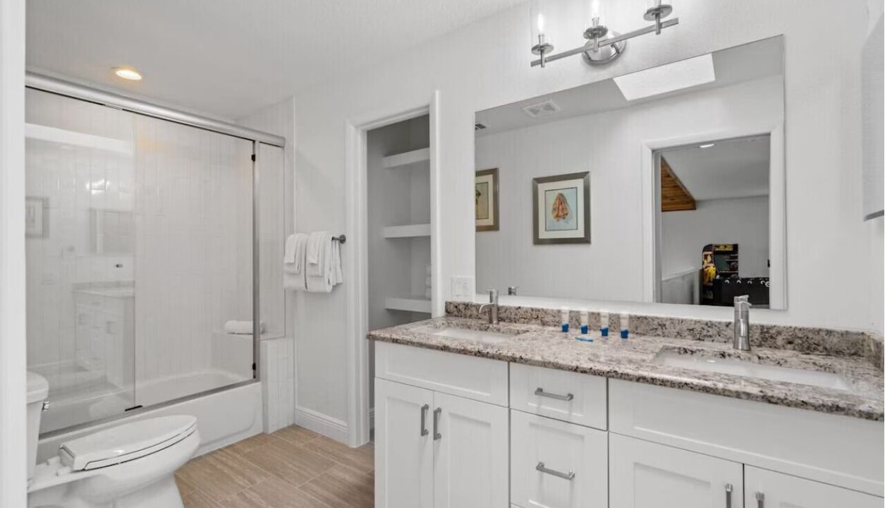 Photo of Bathroom in Seminole