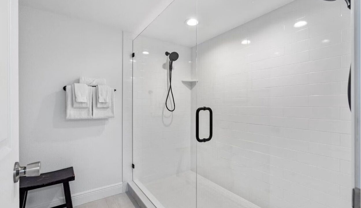 Photo of Bathroom in Seminole