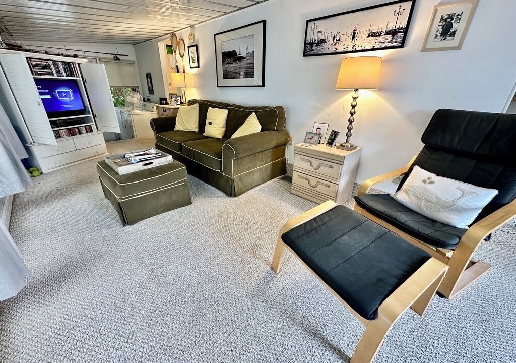 Photo of Livingroom in Nettles Island