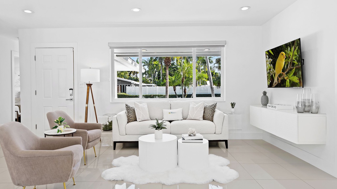 Photo of Livingroom in Poinsettia Heights