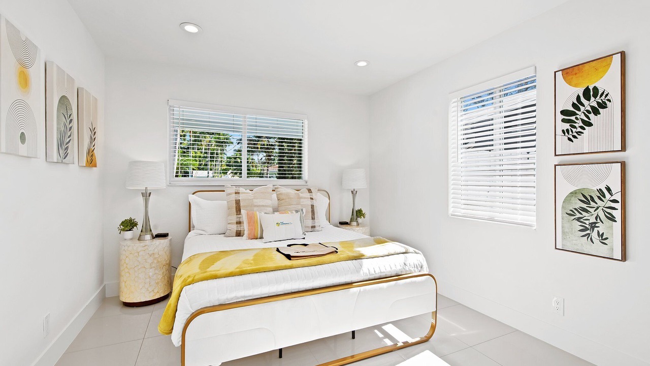 Photo of Bedroom in Poinsettia Heights