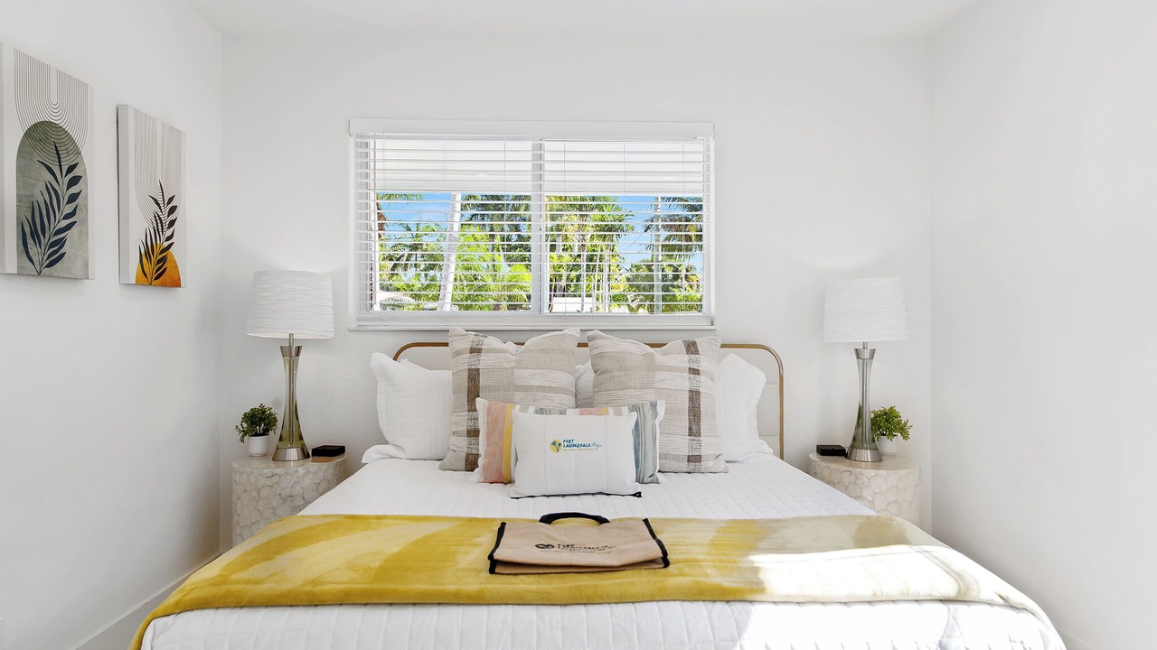 Photo of Bedroom in Poinsettia Heights