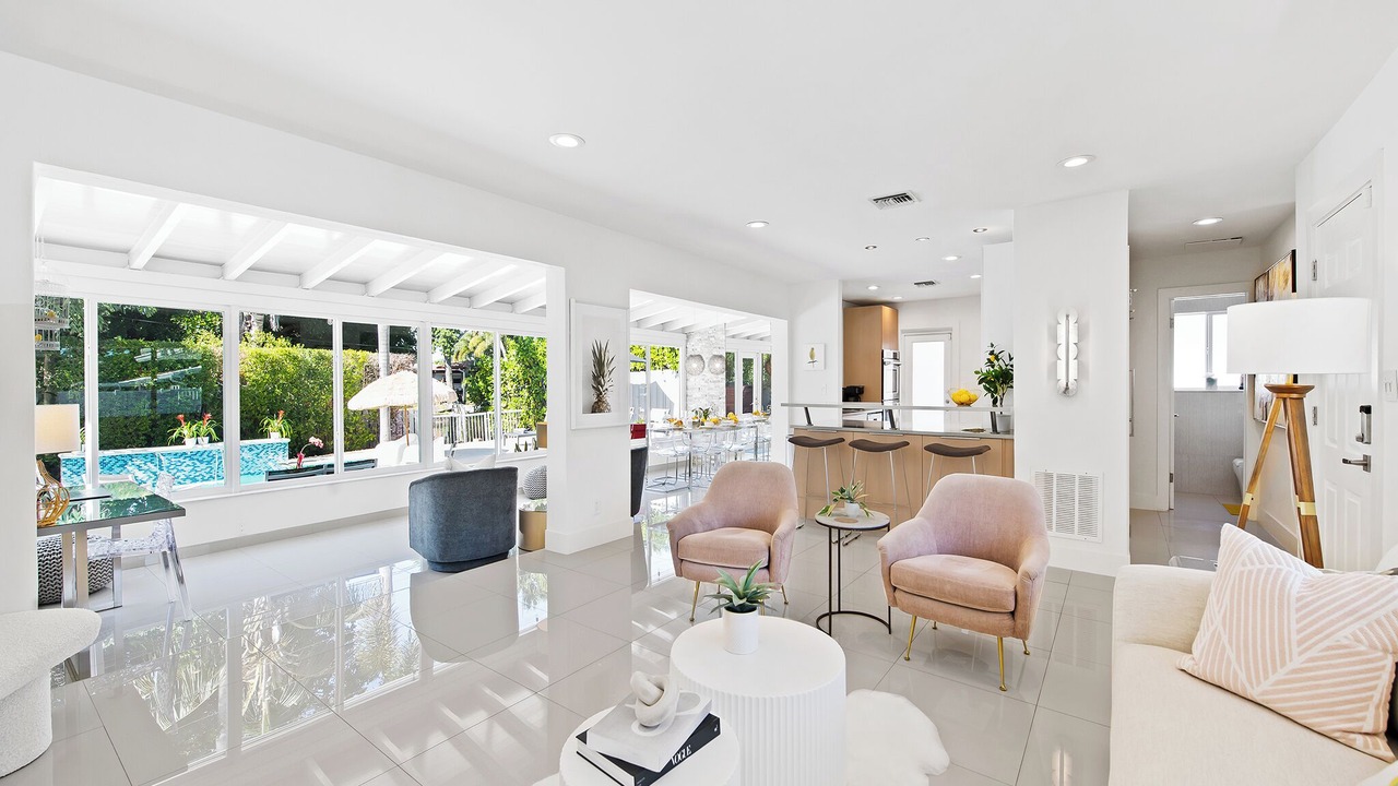 Photo of Livingroom in Poinsettia Heights