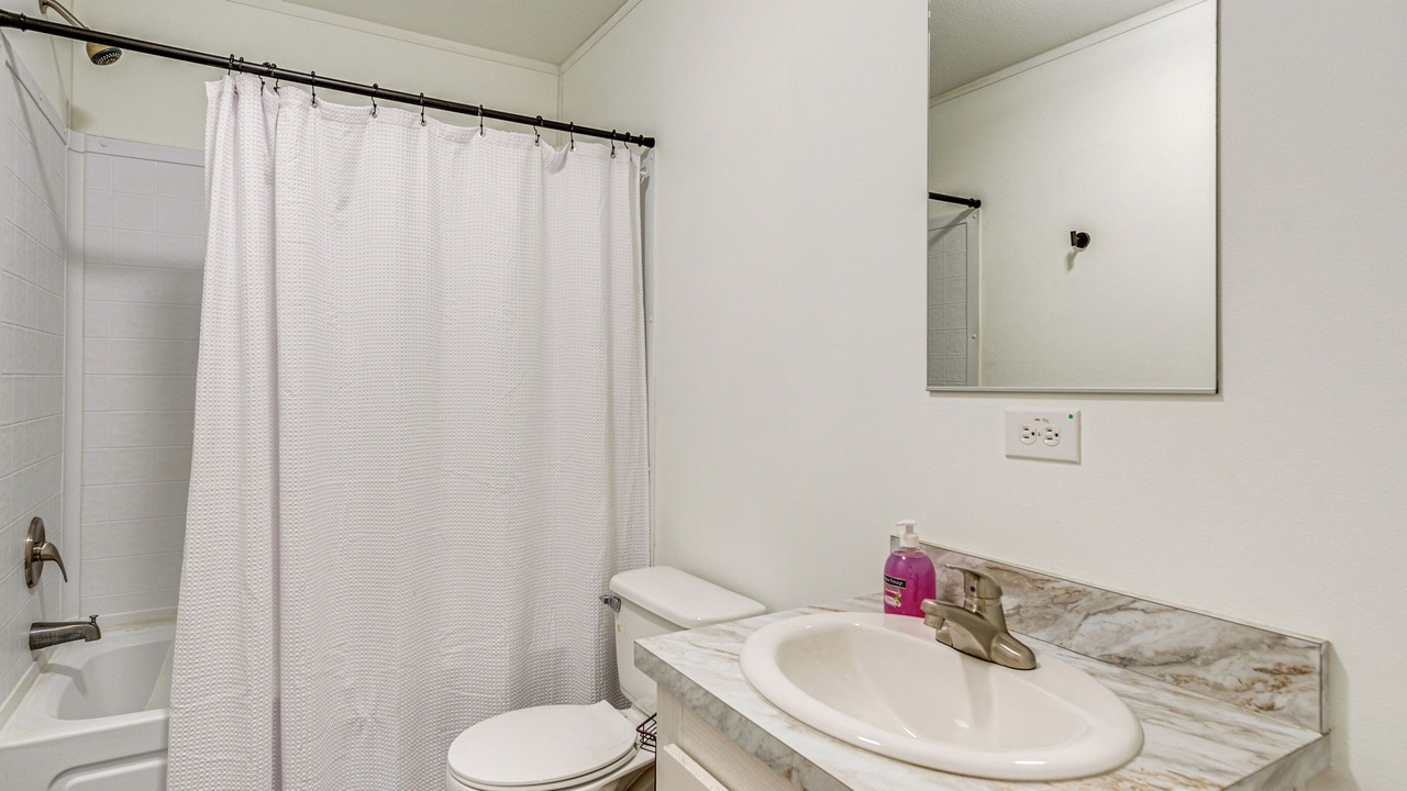Photo of Bathroom in Citrus Springs