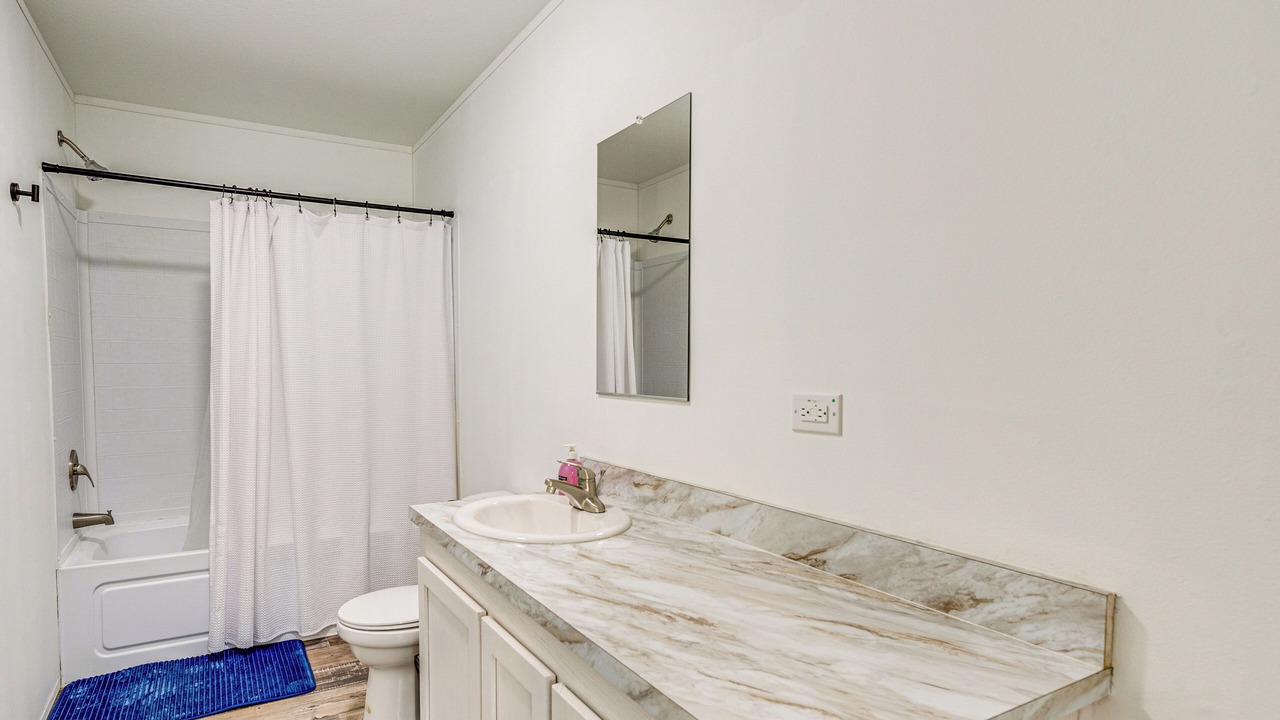 Photo of Bathroom in Citrus Springs