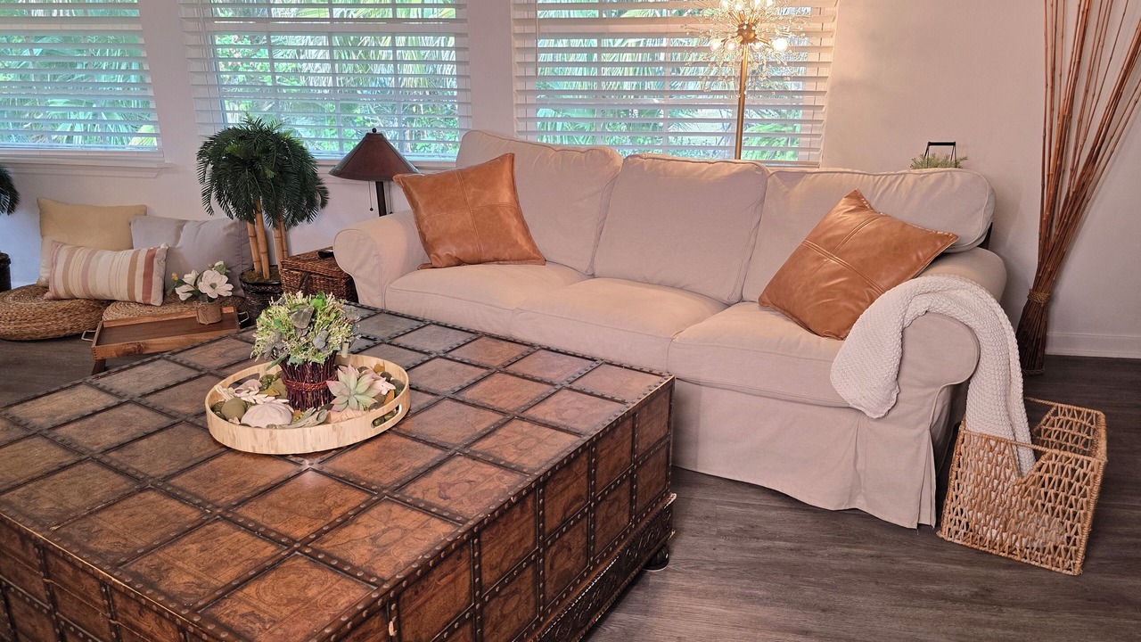 Photo of Livingroom in Jacksonville