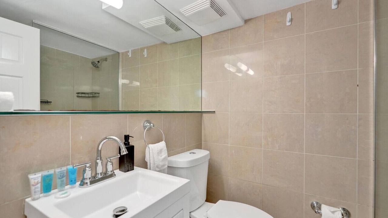 Photo of Bathroom in Sailboat Bend