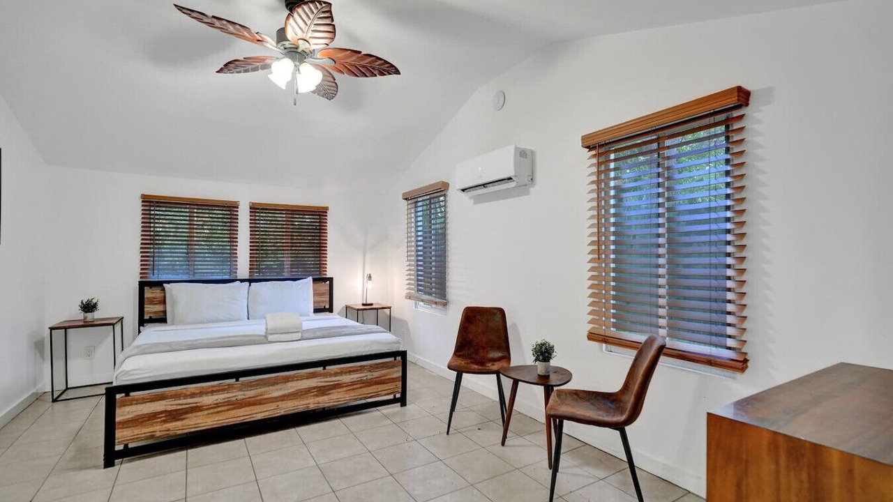 Photo of Bedroom in Sailboat Bend