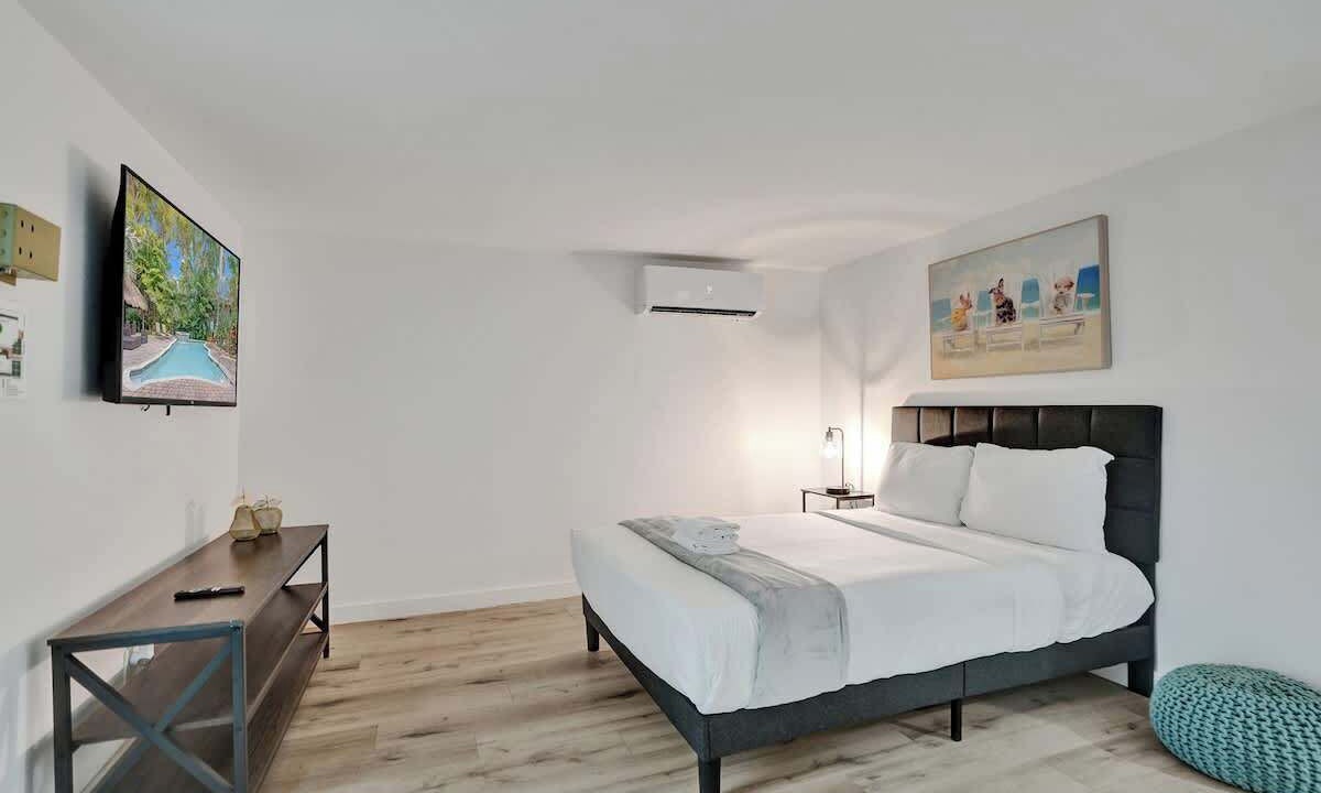 Photo of Bedroom in Sailboat Bend