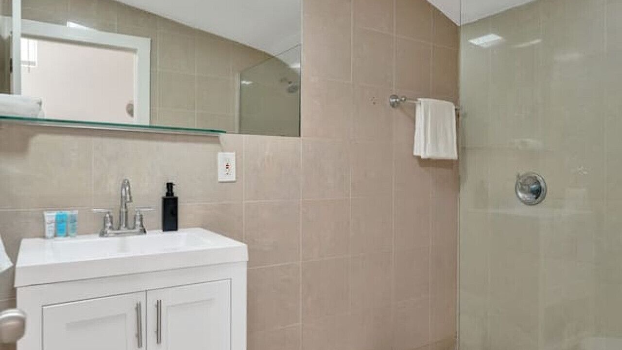 Photo of Bathroom in Sailboat Bend