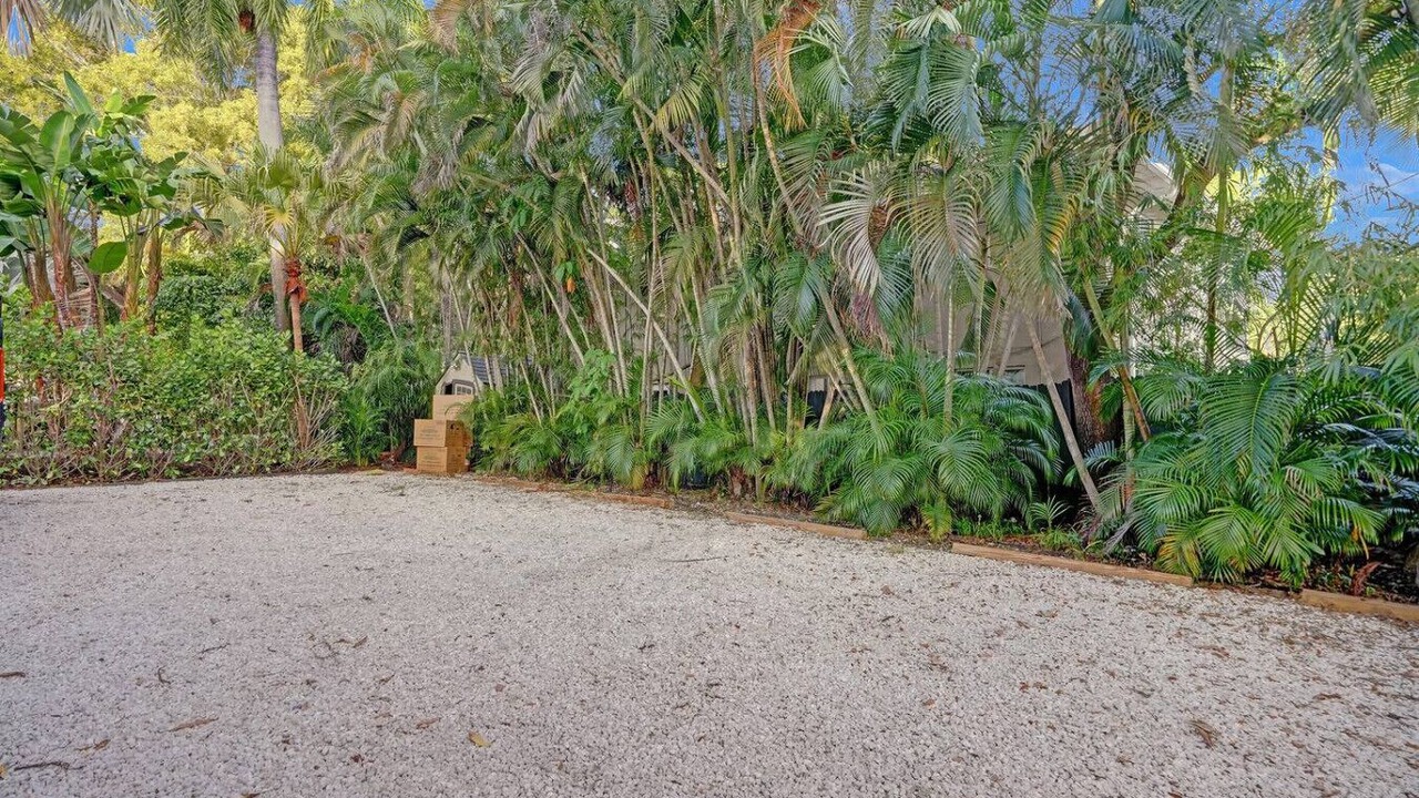 Photo of Outdoor in Sailboat Bend