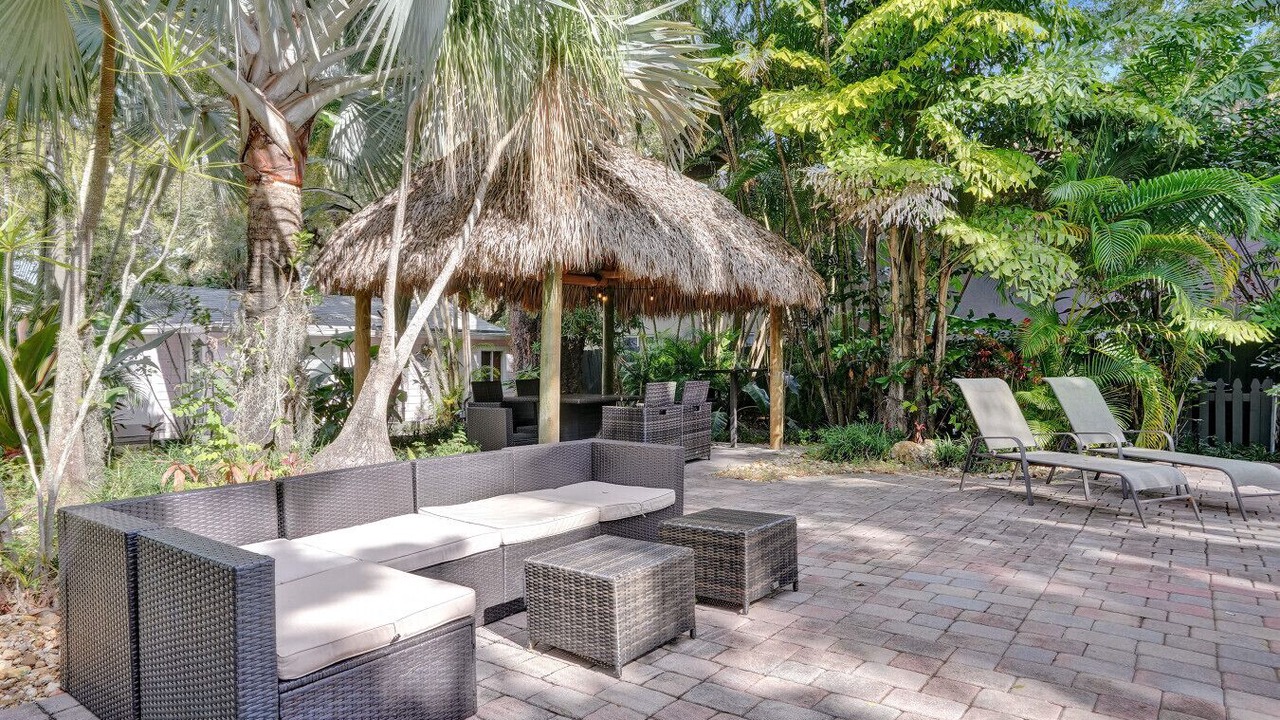 Photo of Patio Balcony in Sailboat Bend