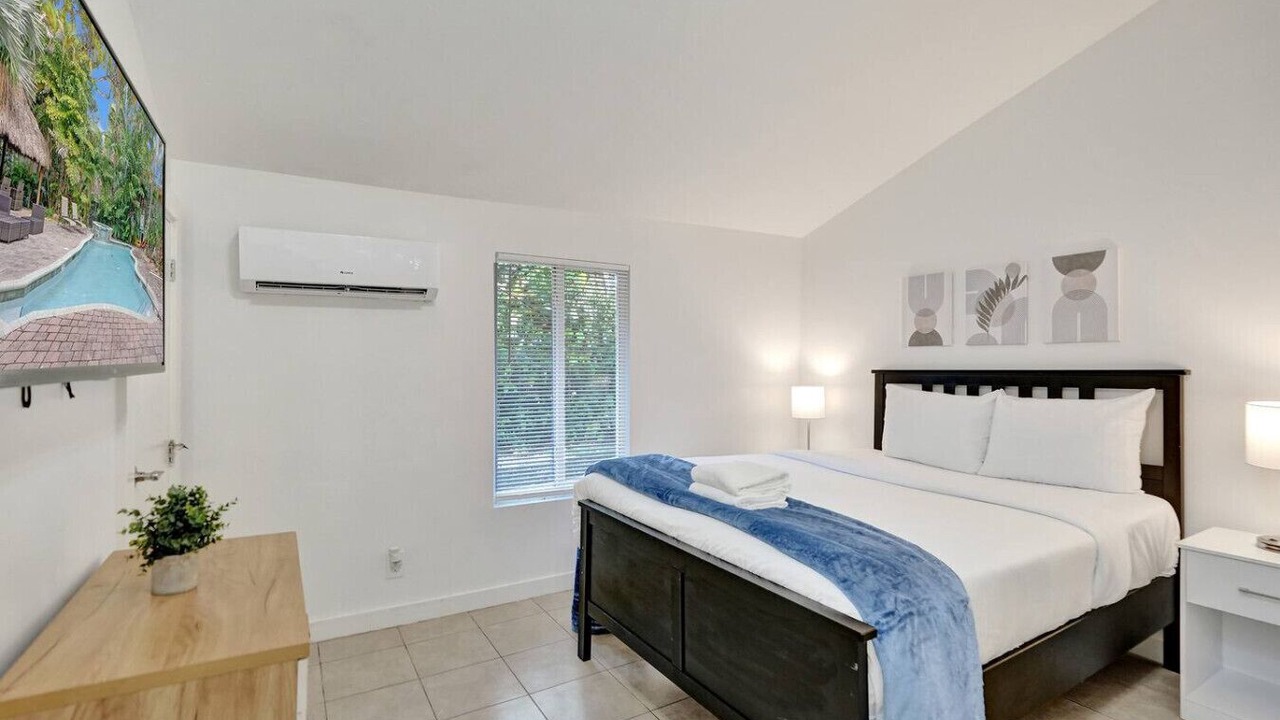 Photo of Bedroom in Sailboat Bend