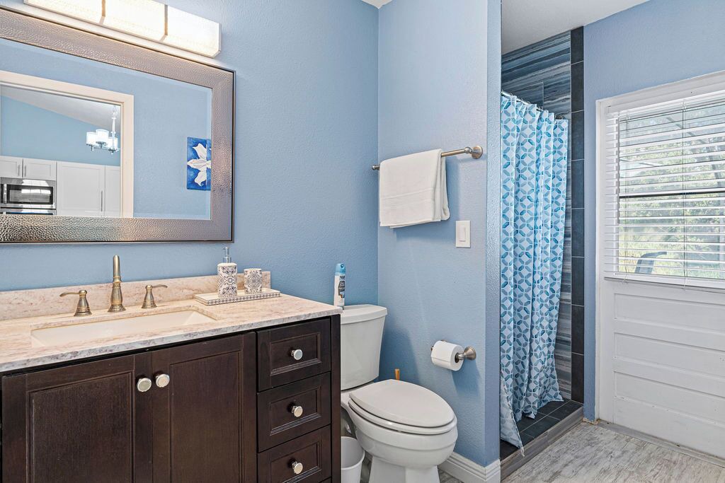 Photo of Bathroom in Venice Groves