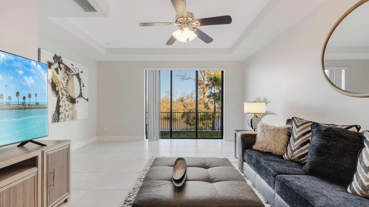 Photo of Livingroom in Eight Lakes