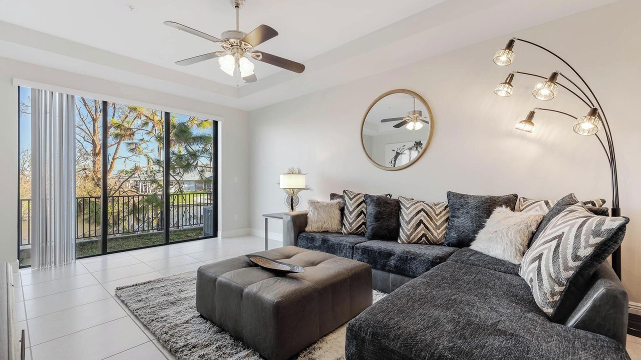 Photo of Livingroom in Eight Lakes
