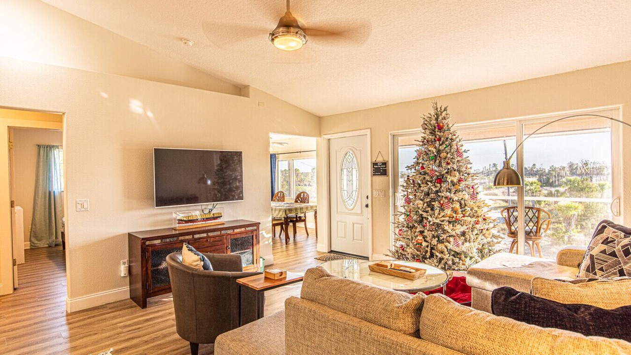 Photo of Livingroom in Woods N Waters