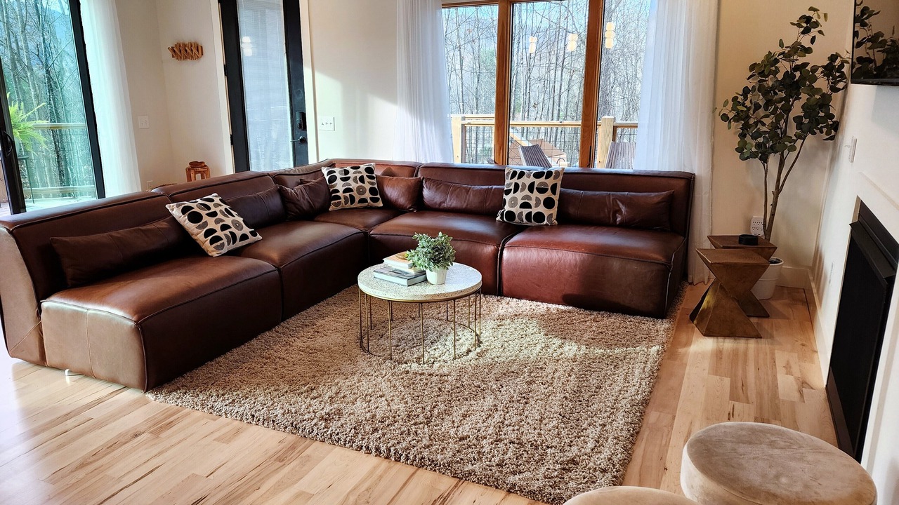 Photo of Livingroom in Waynesville