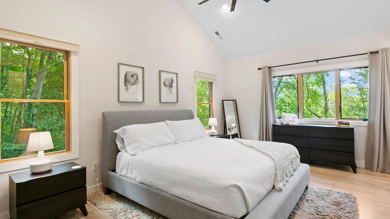 Photo of Bedroom in Waynesville